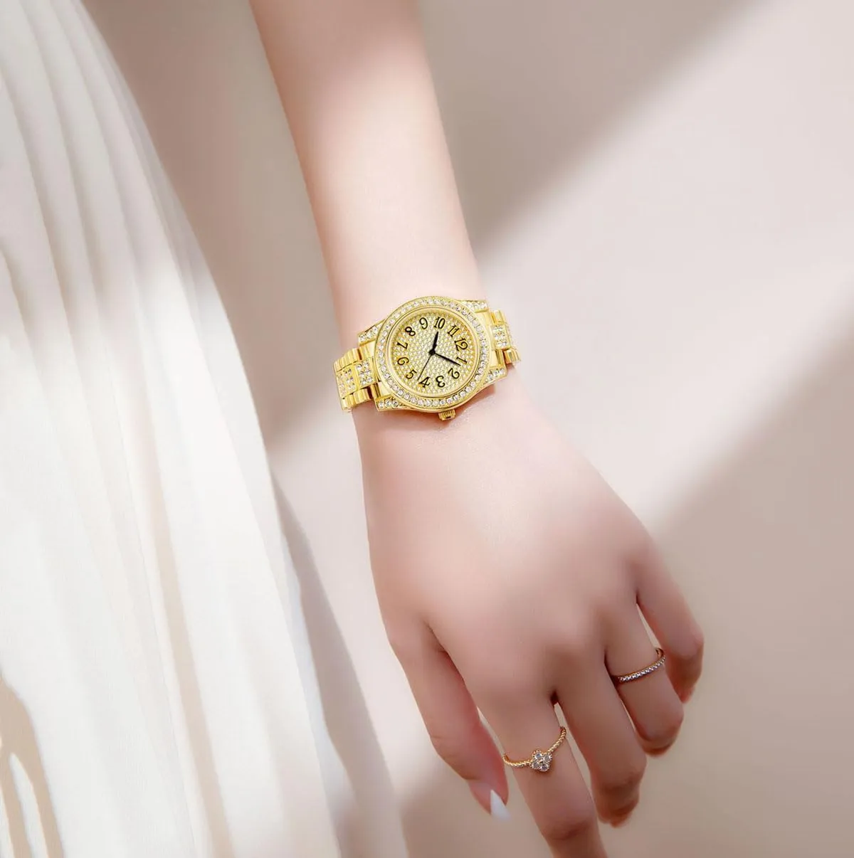 ADSBIAOYE Gold Watches for Women Luxury Diamond Ladies Bracelet Watch Easy Read Analog Waterproof Dress Watch with Stainless Steel Band