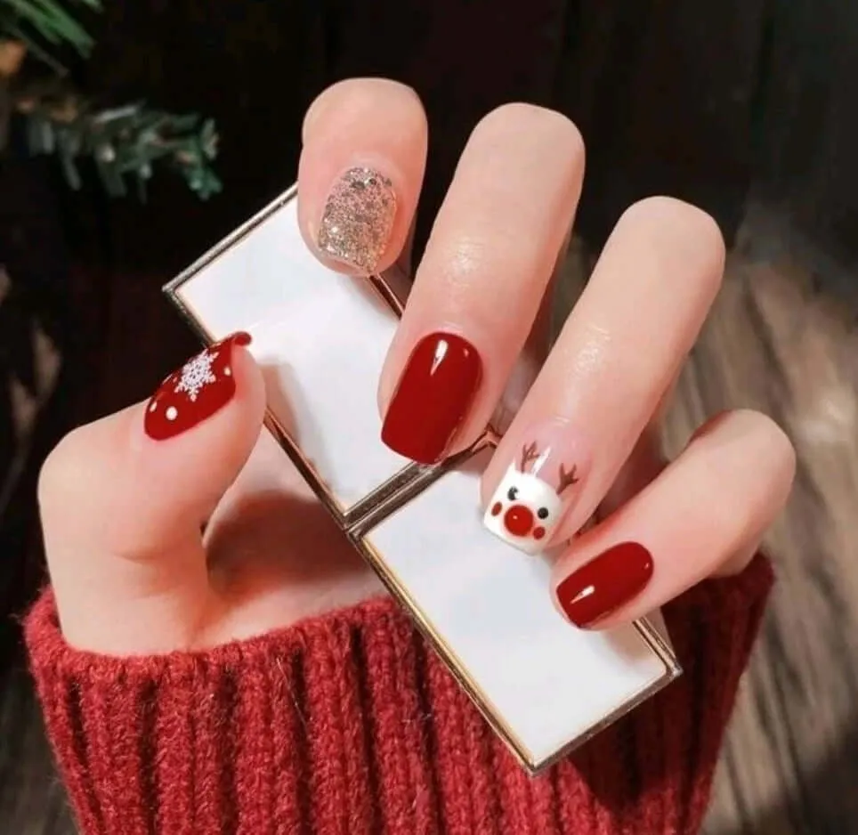 Beauty - Nails - short - Christmas glitter