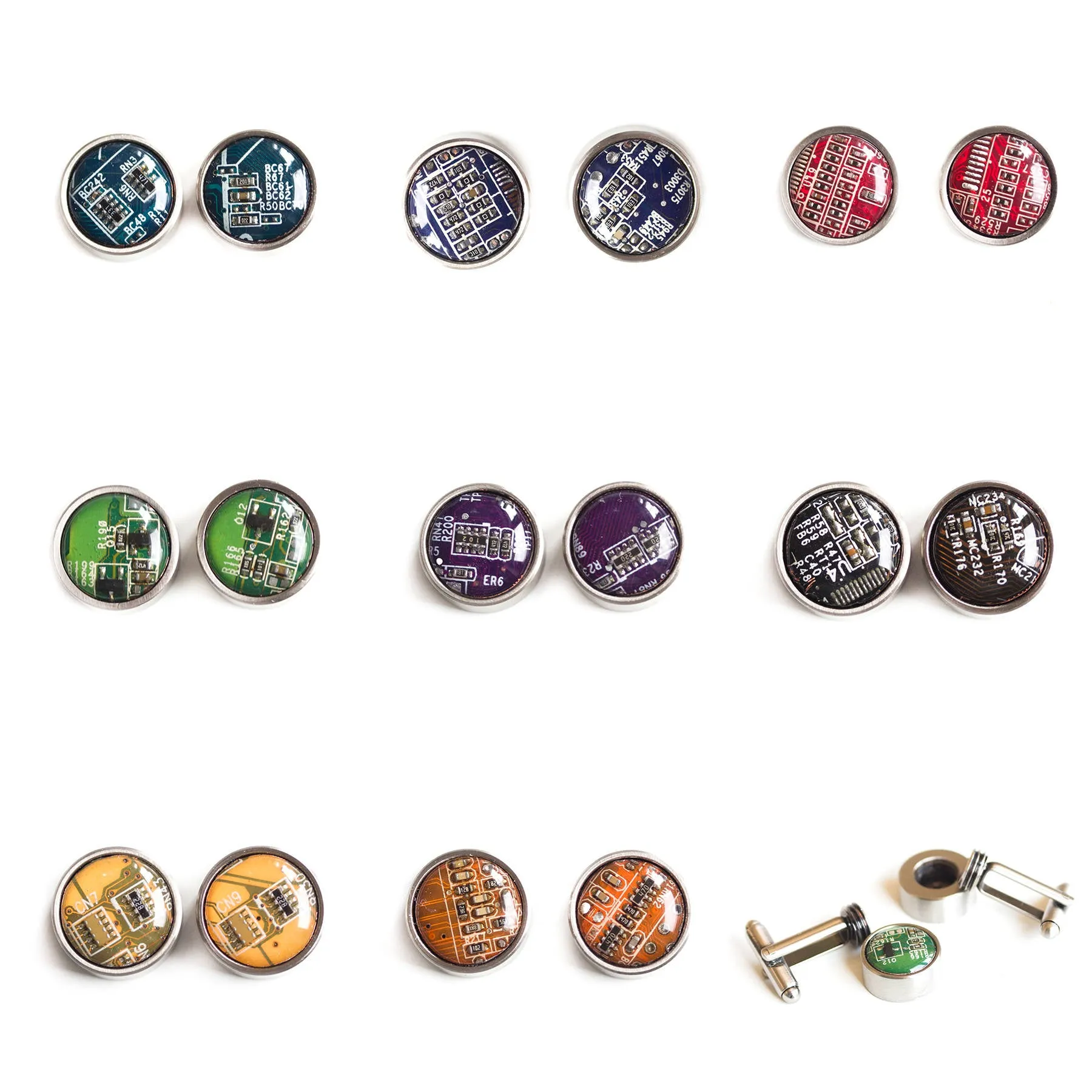 Cufflinks with 3 interchangeable pair of buttons