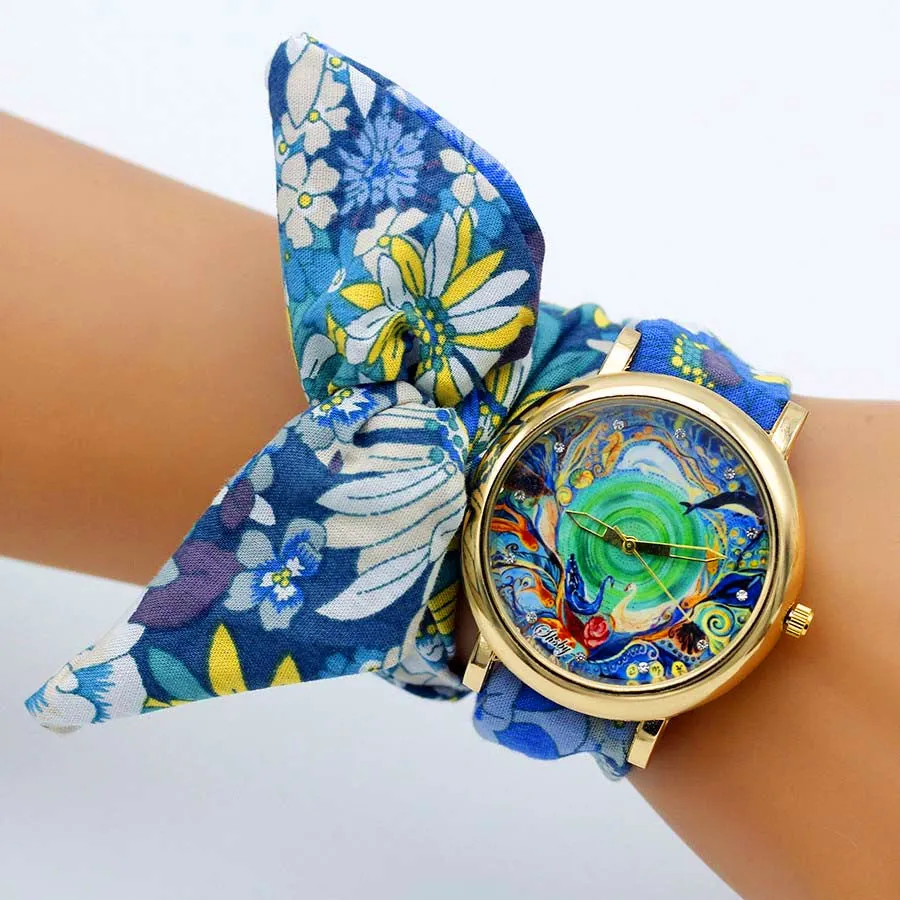 Design Ladies Butterfly Cloth Wristwatch