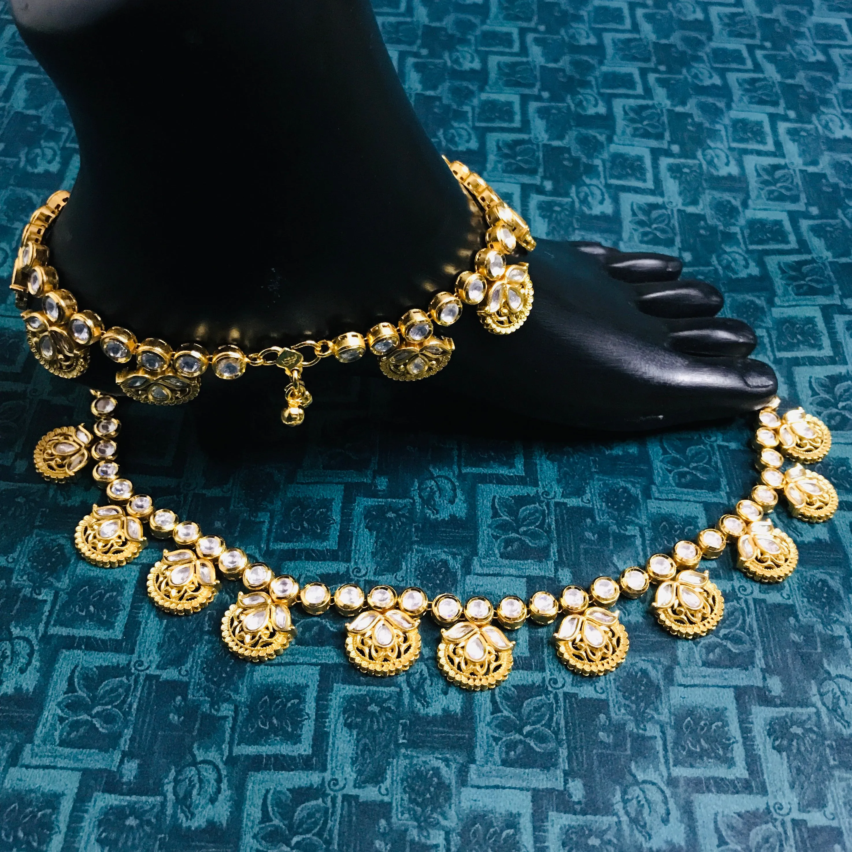 Gold Plated Anklet with Royal Kundan (Set of 2) - Design 8
