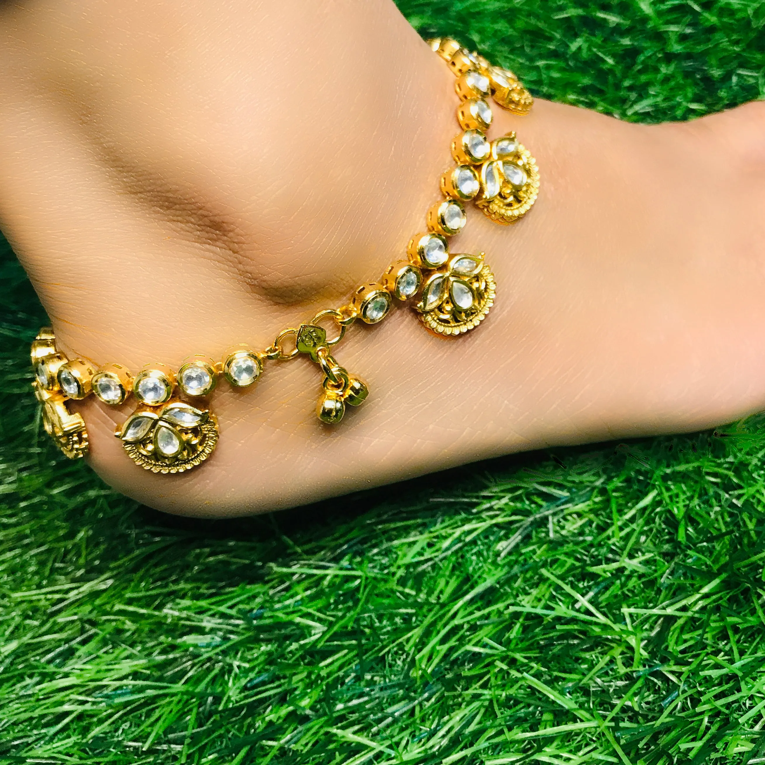 Gold Plated Anklet with Royal Kundan (Set of 2) - Design 8