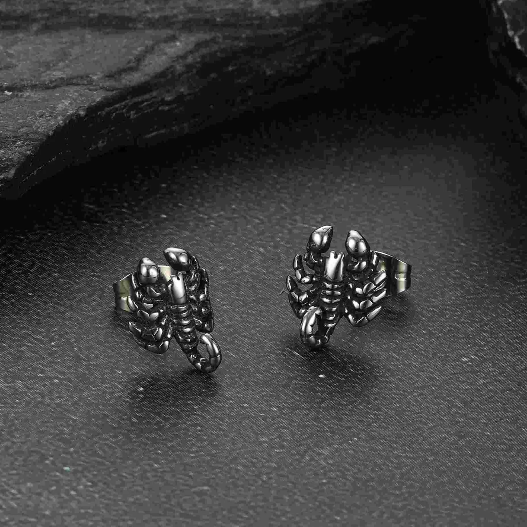 Gothic Edgy Scorpion Stud Earrings For Men Women