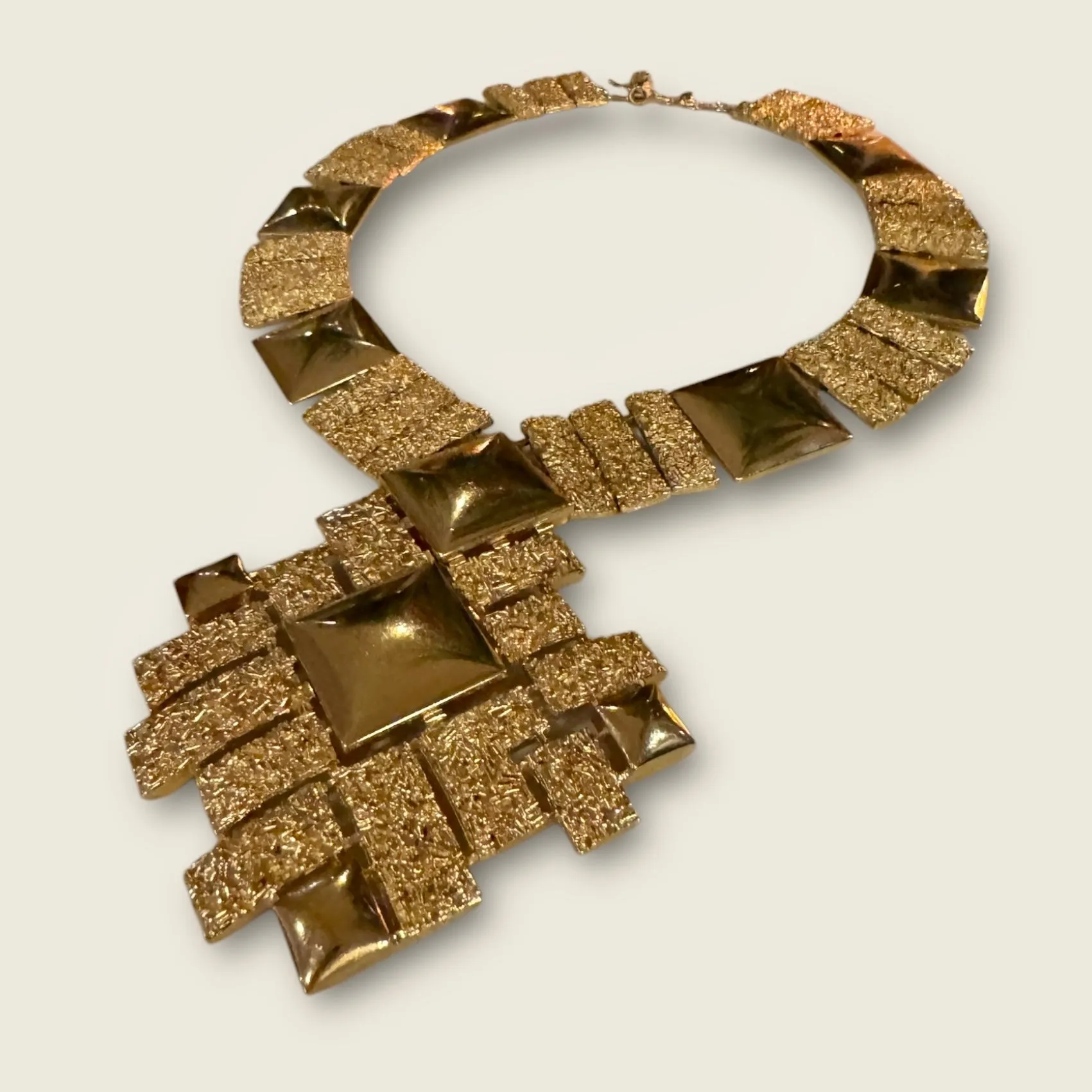 Monet, signed 60s gold articulated necklace