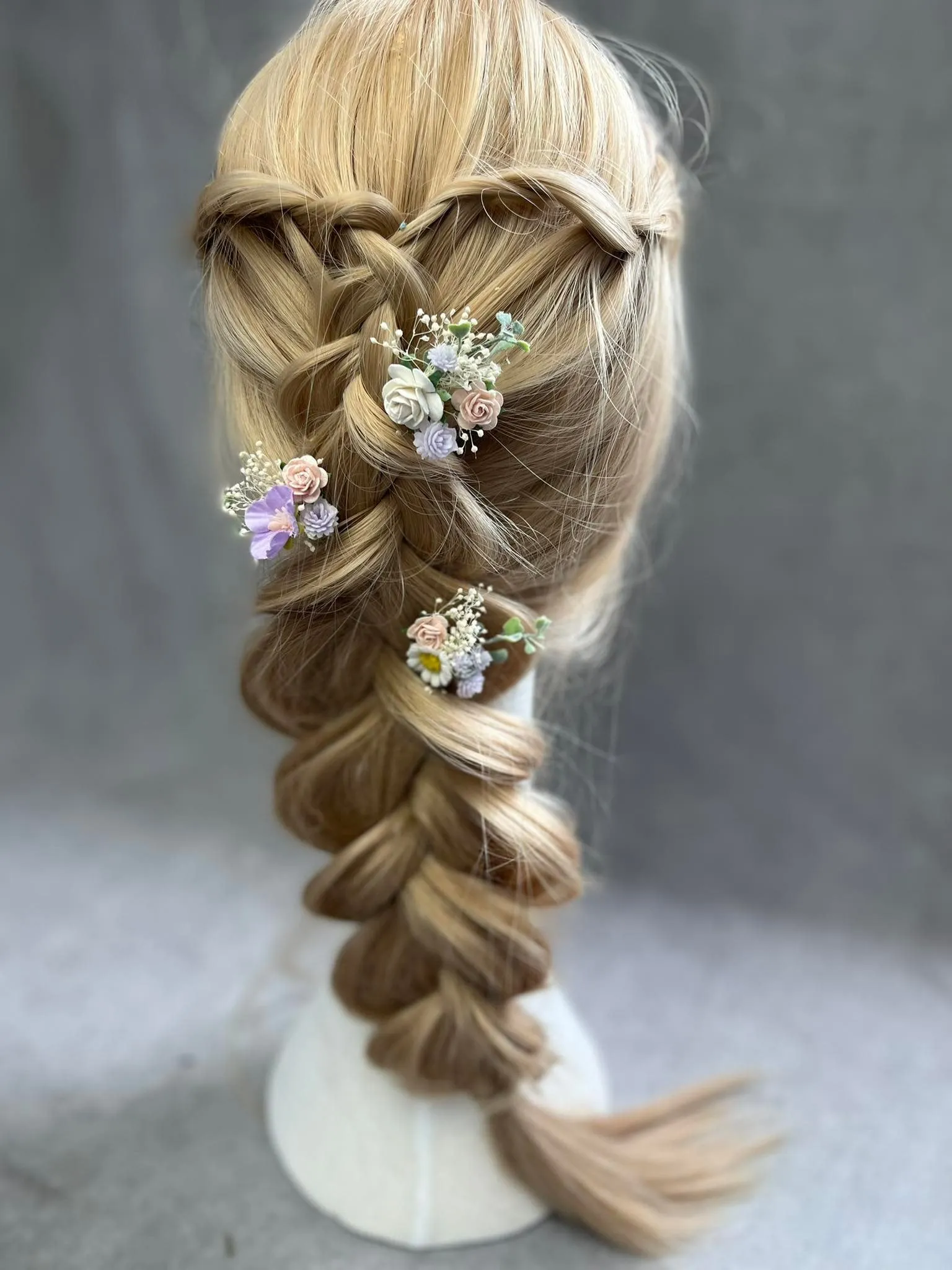 Pale purple bridal flower set
