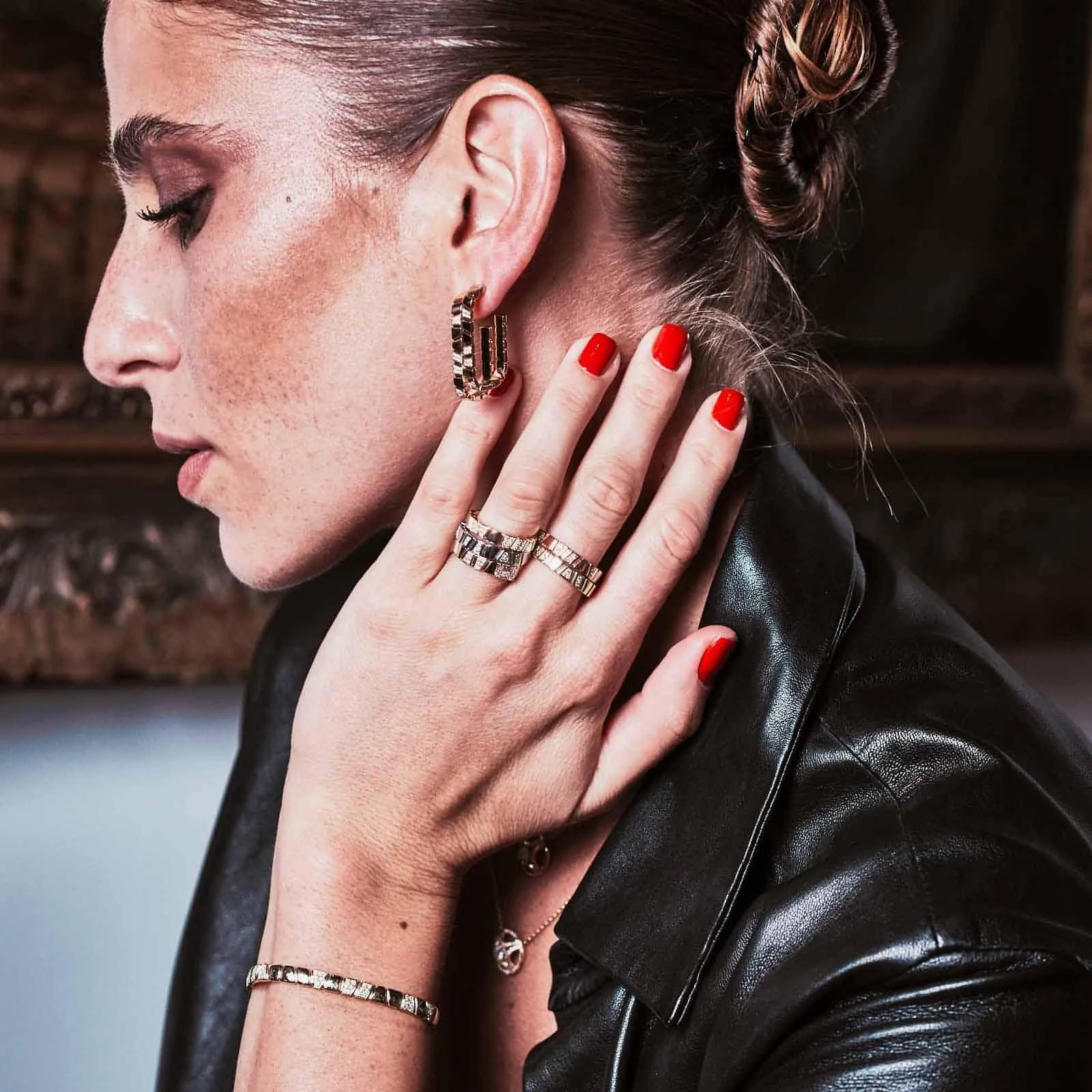 Ride love medium pavée earrings