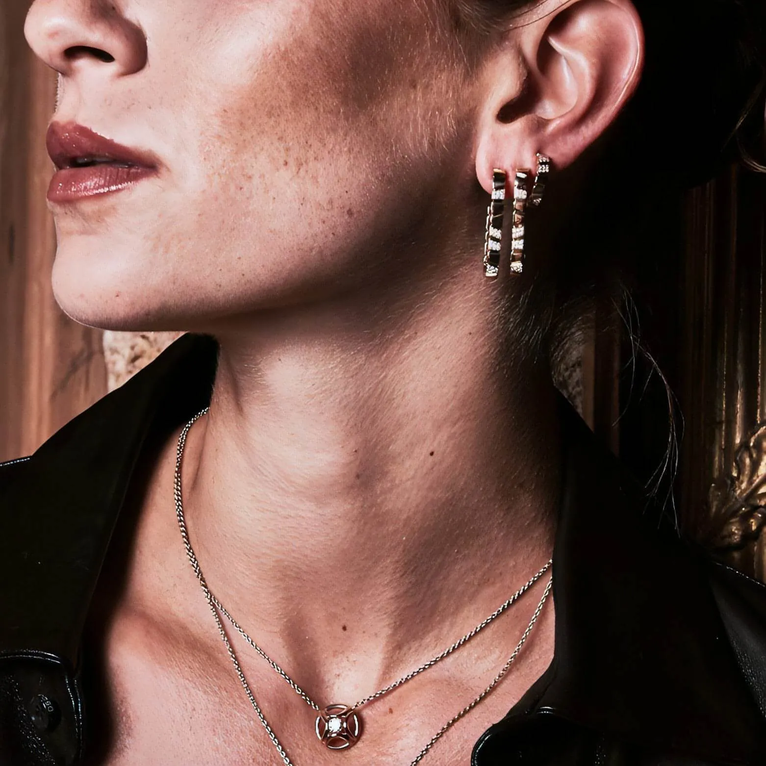 Ride love medium pavée earrings