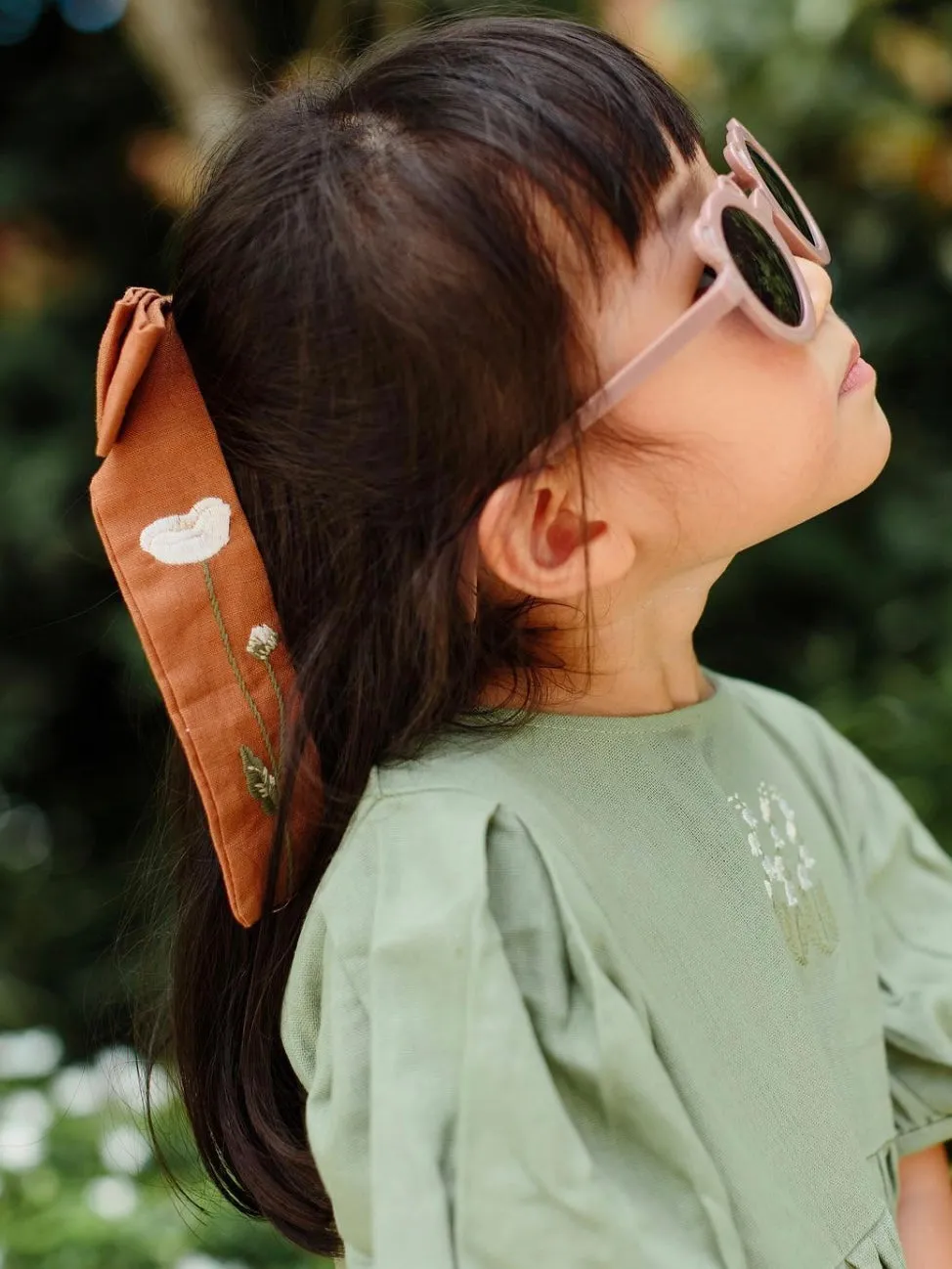 Sienna saccharine bow
