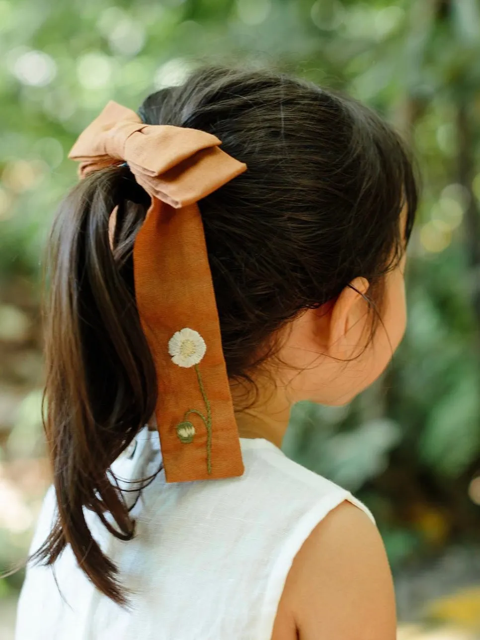 Sienna saccharine bow