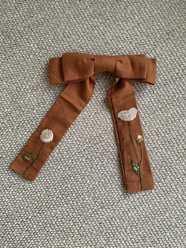 Sienna saccharine bow