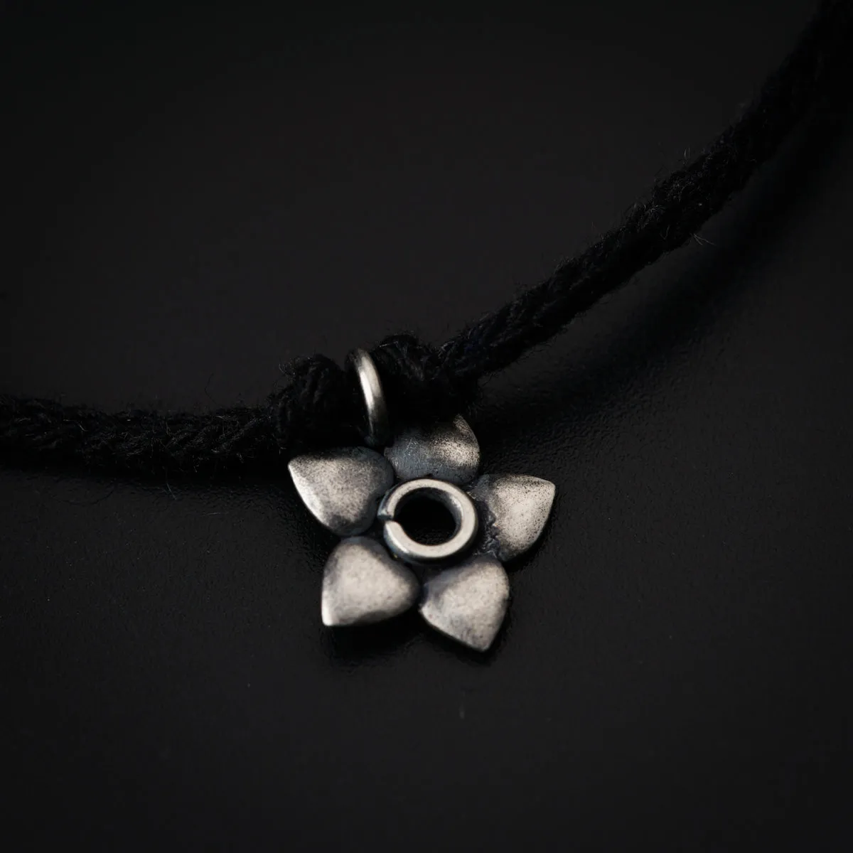 Silver Flower Motif Anklet/Payal
